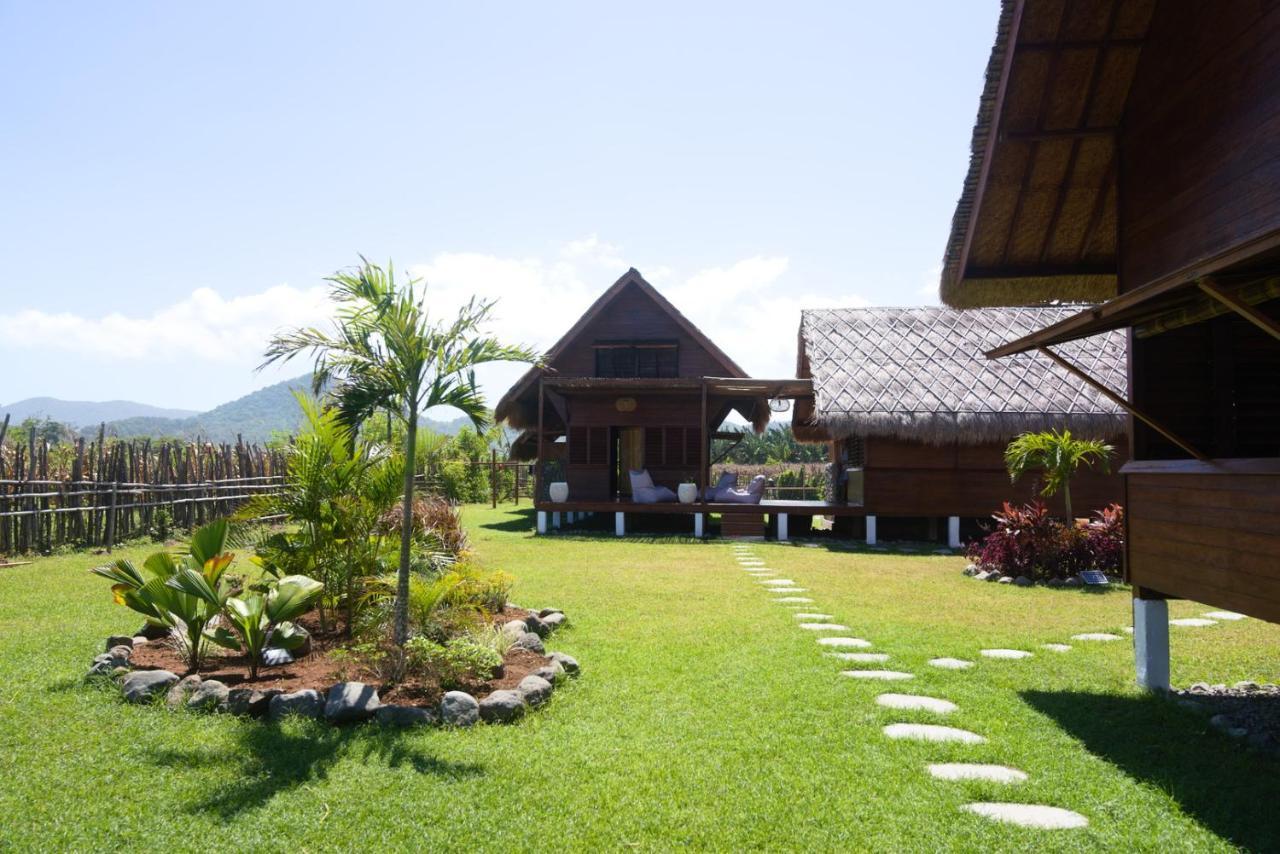 Naia Villas And Bungalows Sumbawa Sekongkang Exterior photo